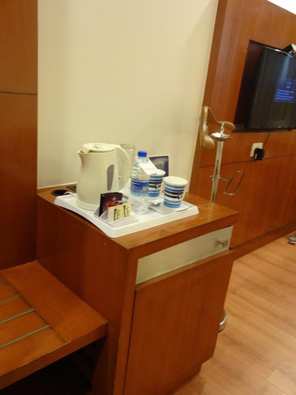 塞德拉瓦里橙园财富酒店 Bhiwadi 外观 照片