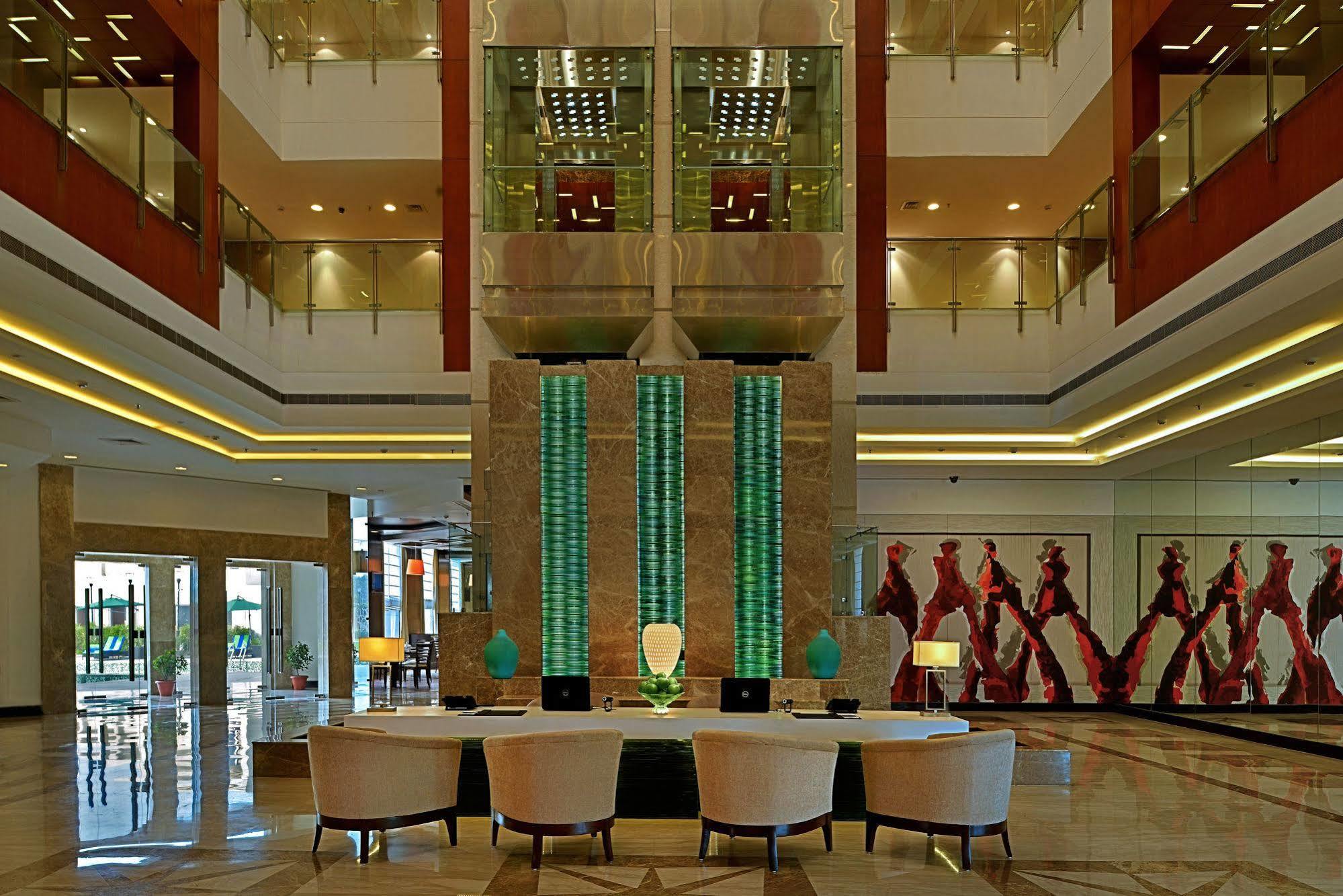 塞德拉瓦里橙园财富酒店 Bhiwadi 外观 照片